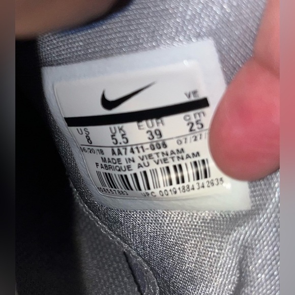 Nike Renew Rival Grey‎ Running Shoes Women’s Size 8 - Picture 7 of 10